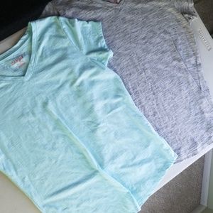 CAT&JACK v-neck shirt bundle